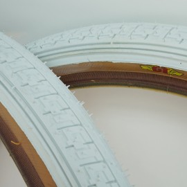 20" GT Retro LP-5 Heritage 1.75" tire WHITE w/ TAN SKINWALL Race