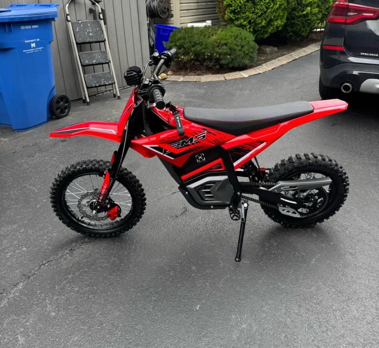 EME3 Electric Dirt Bike ROAD LEGAL - Image 3