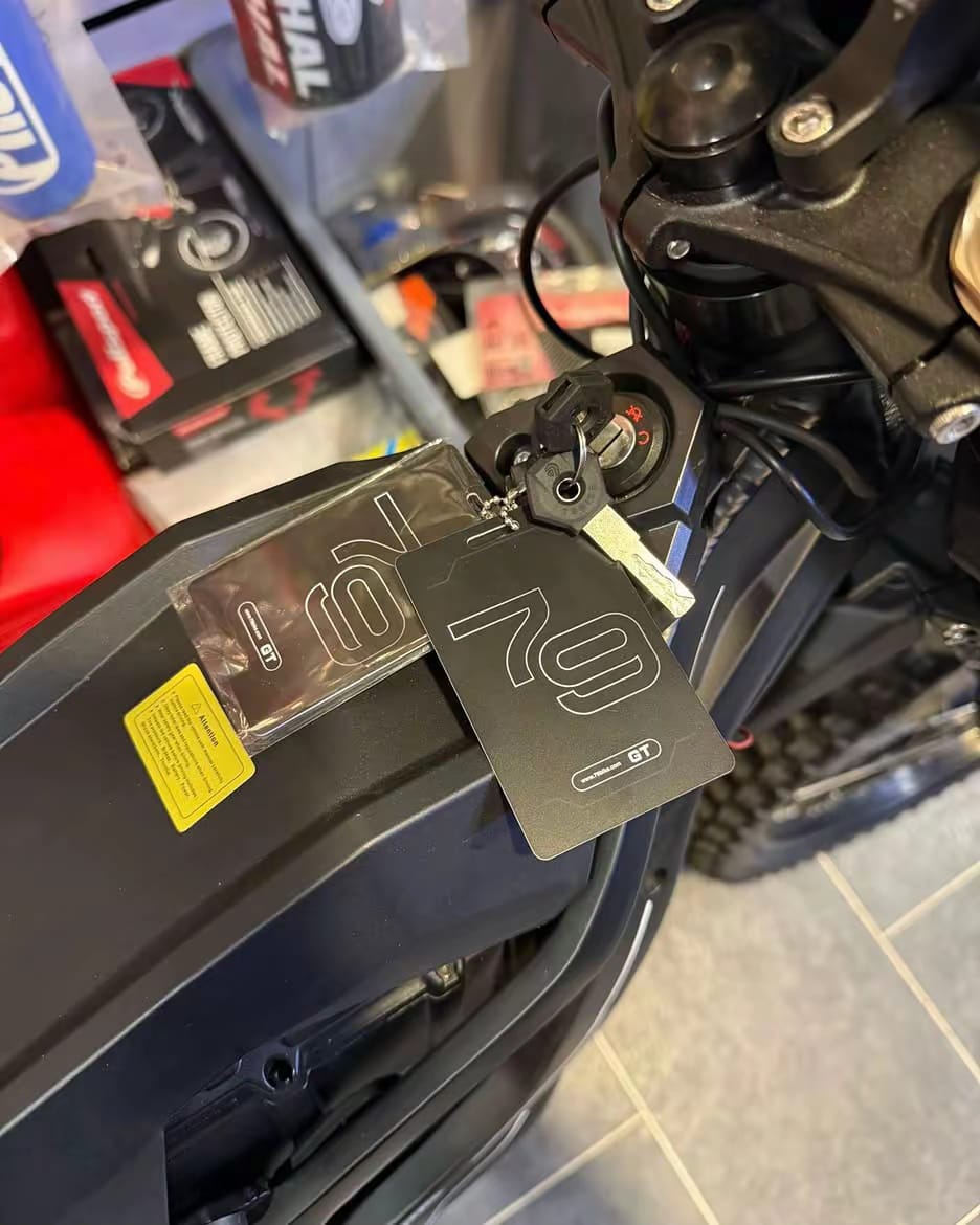 Falcon Pro Electric Dirt Bike - Image 7