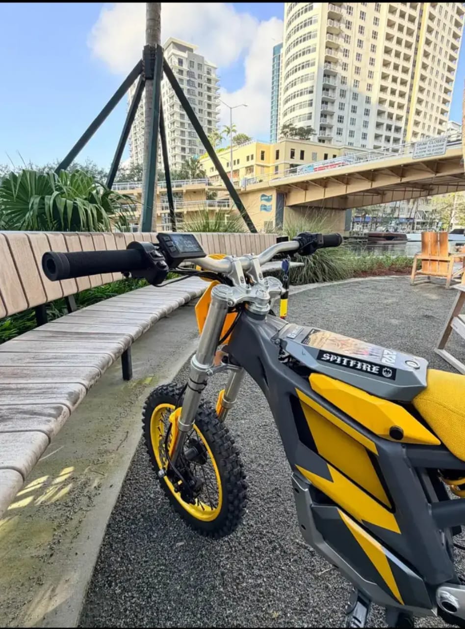 SUR-RON Light Bee L1E (Road Legal) - Image 4